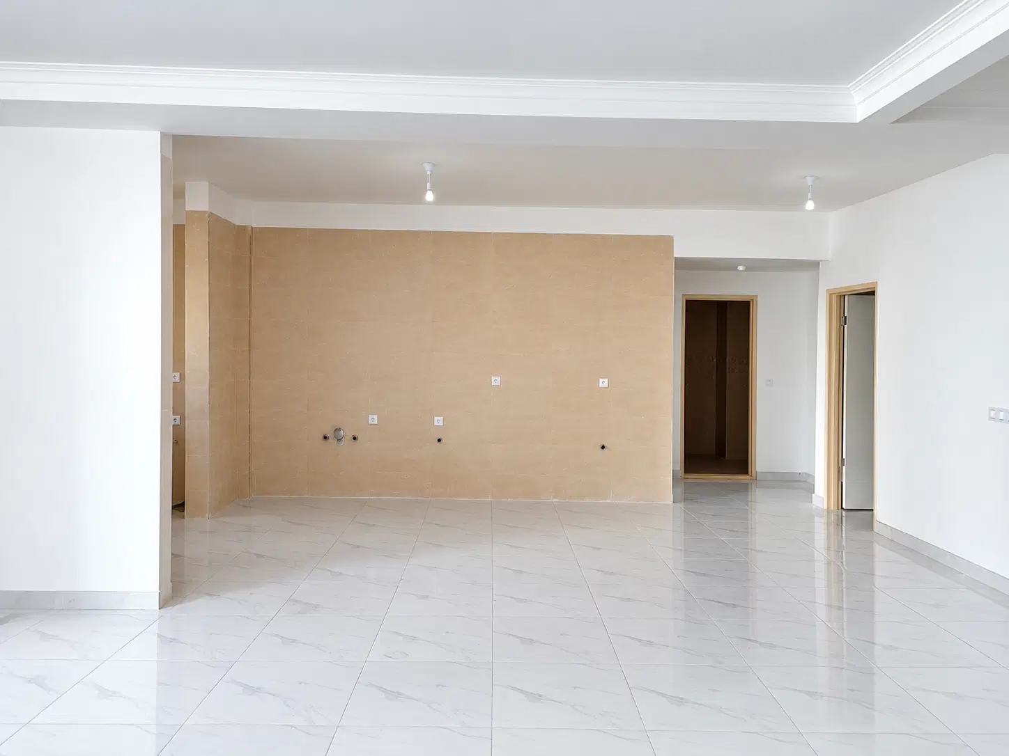 فروش 140متری _سه خواب _مرکز شهر _زیر قیمت کارشناسی