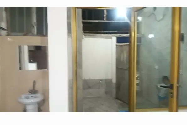 یک باب حیاط در آخماقیه