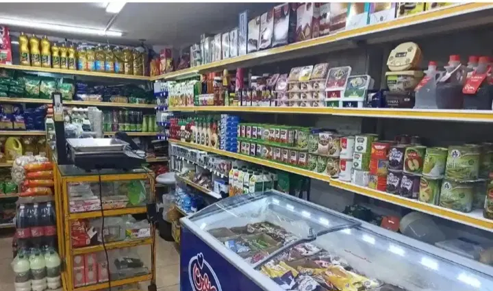 یک باب مغازه حاشیه امام خمینی
