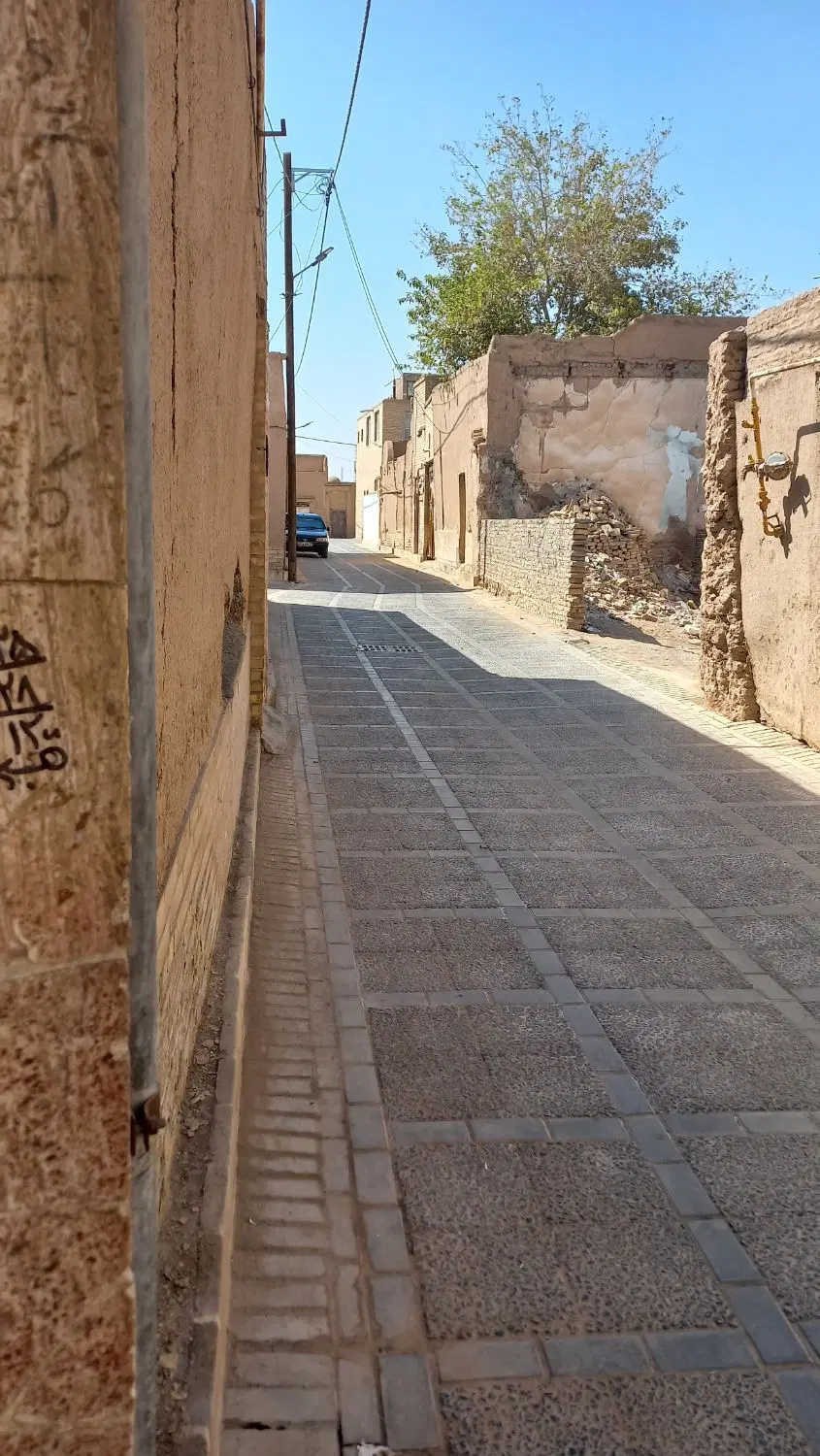 زمین ۲۰۰ متری مرکز شهر خیابان سلمان