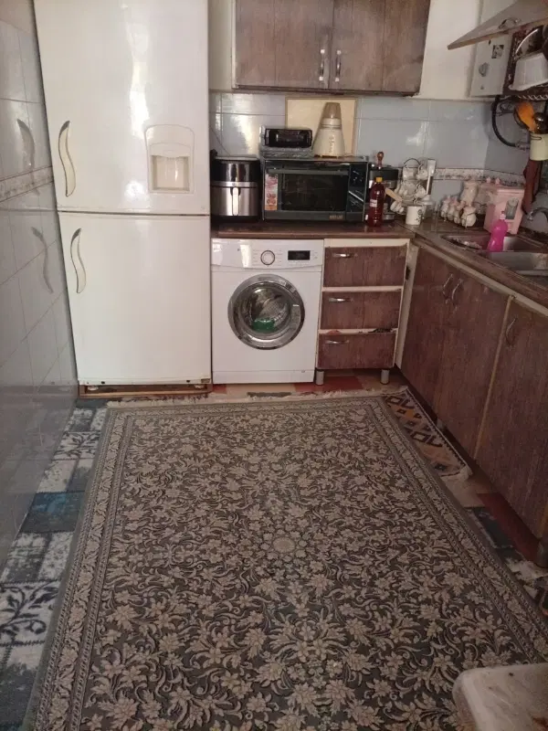 آپارتمان راه مشترک امیر آباد 34طبقه همکف