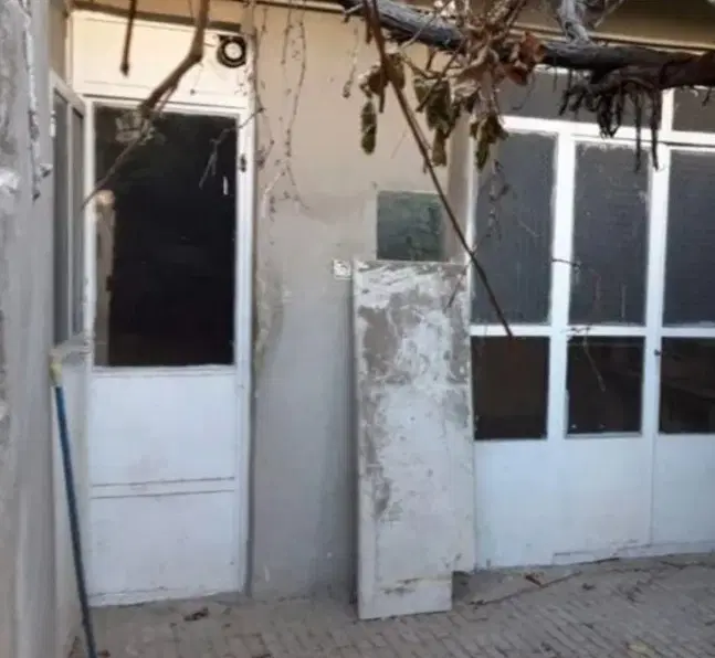 خونه 165 متری کلنگی وسط شهر