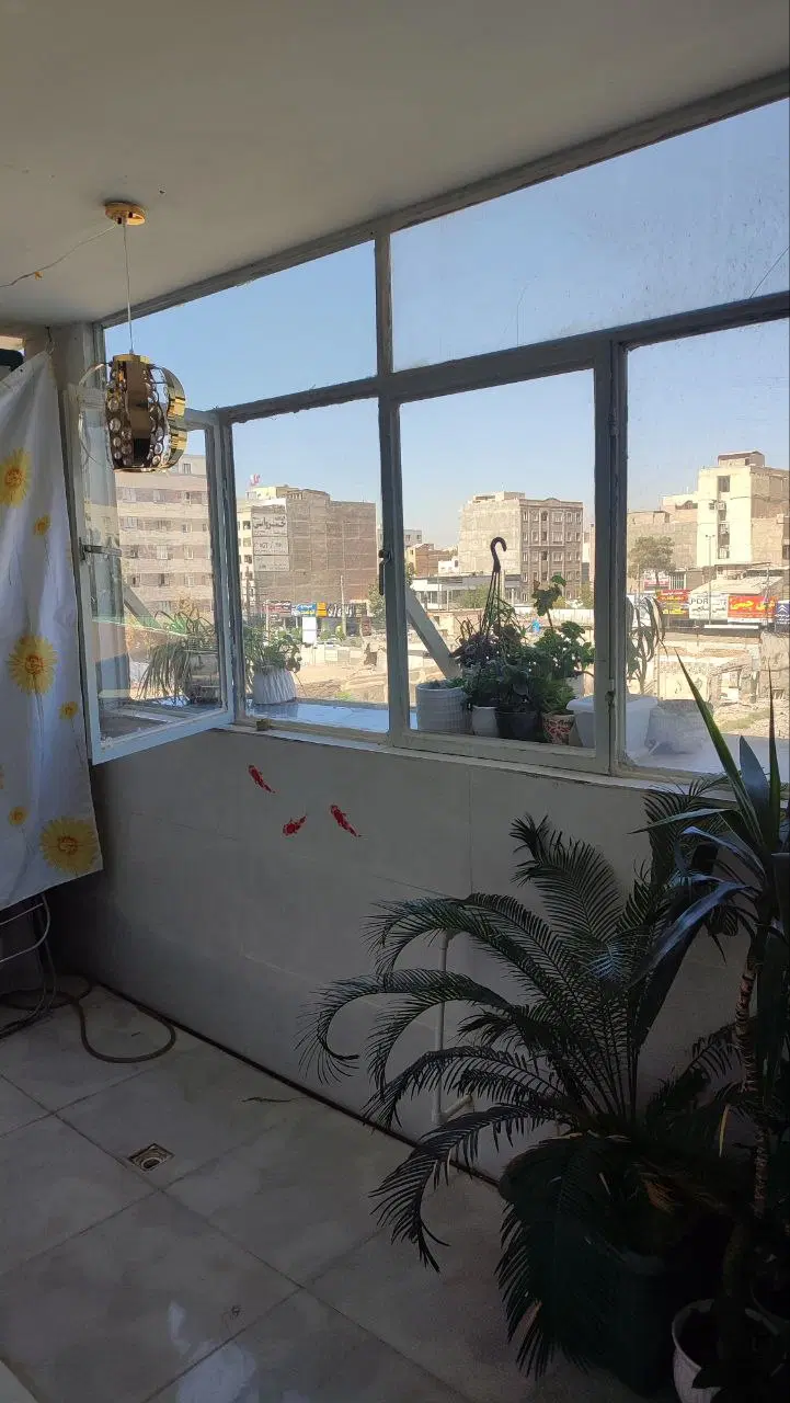 گلشهر ۱۳۰ متر ۲ خواب شیک