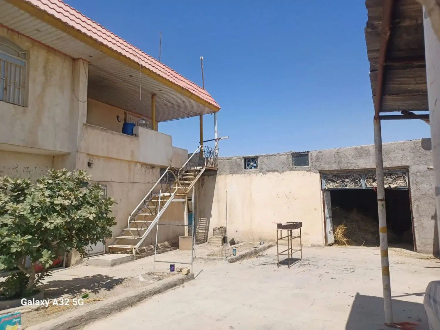 باغ سه هکتار ساوه
