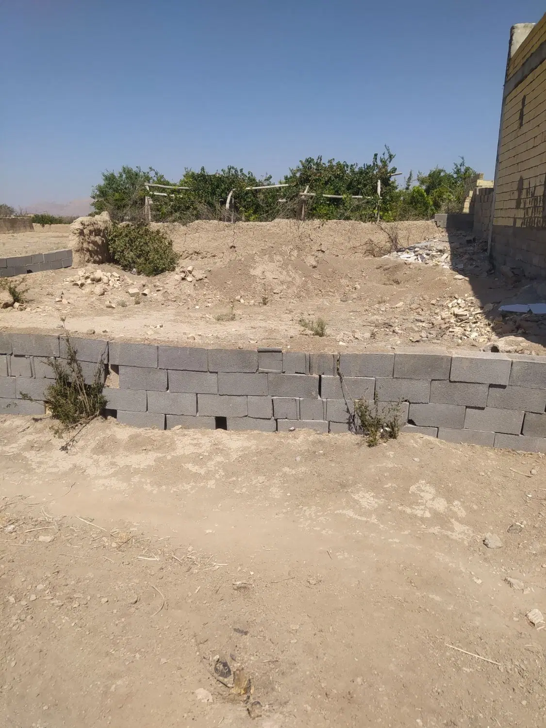 زمین مسکونی