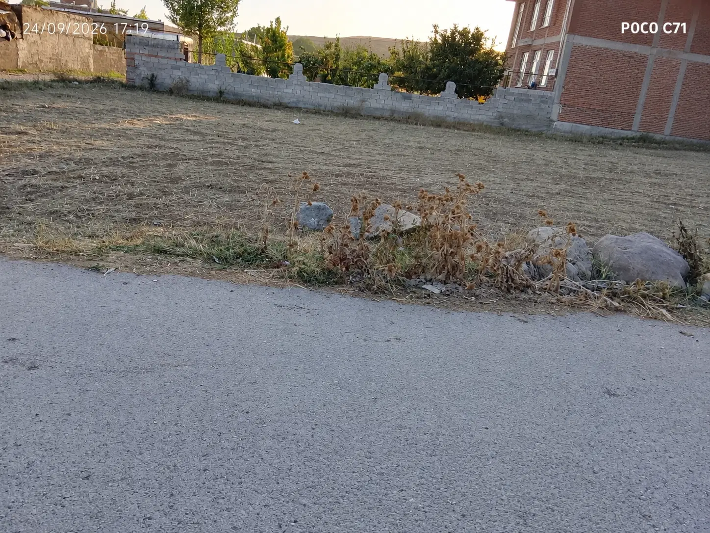 زمین مسکونی ۷۳۵مترمربع