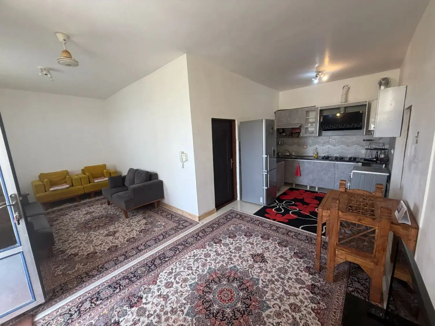 230متر ویلای دلباز خوشکل مسیرپیربازارهندخاله