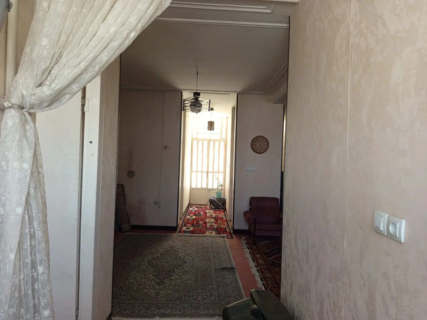 فروش منزل در عادل آباد