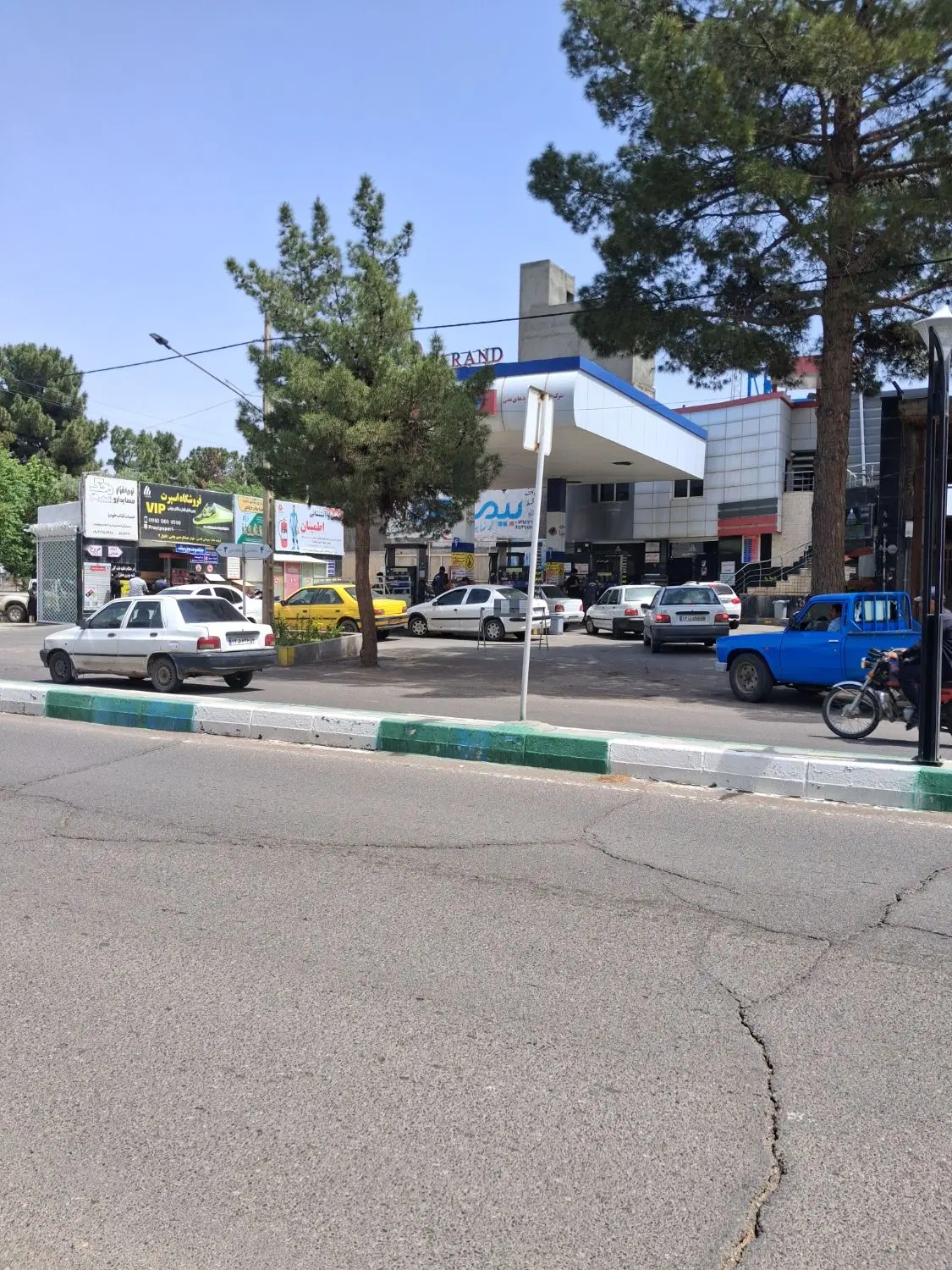 جایگاه سوخت (پمپ بنزین) در شهرستان
