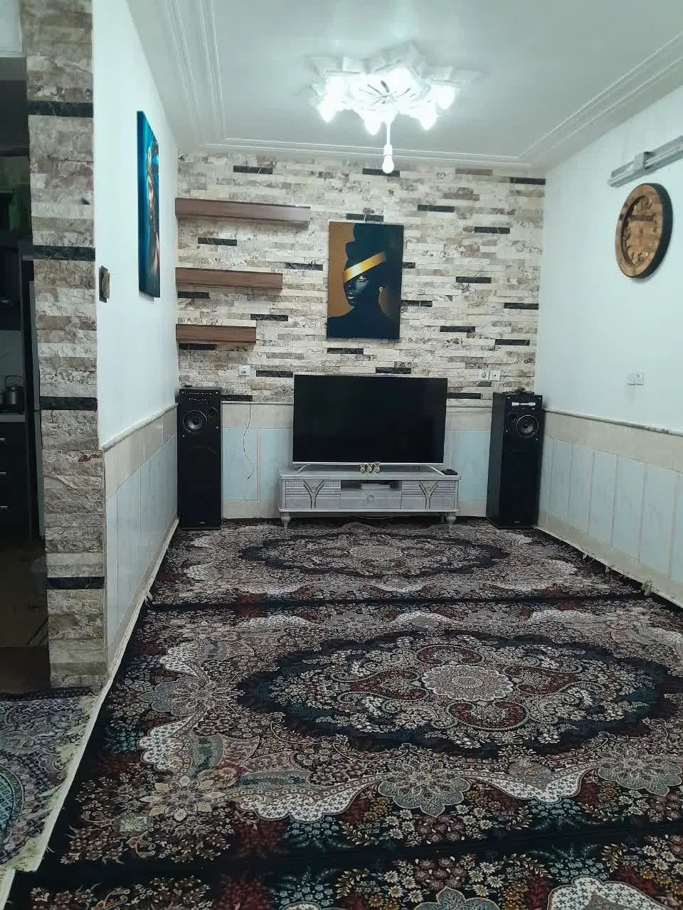 خانه دوطبقه 60 متری پشت قواره