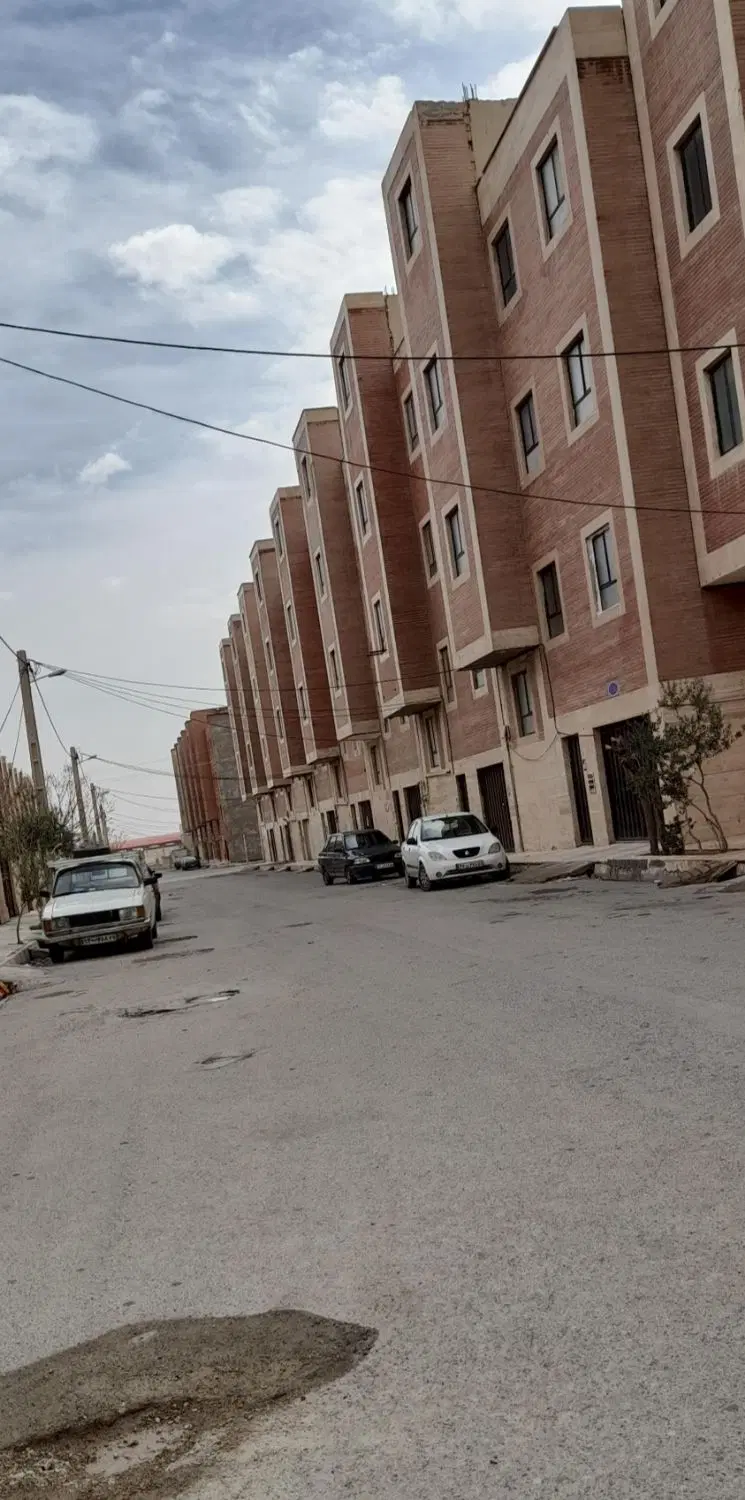 آپارتمان ۸۰ متری مسکن مهر