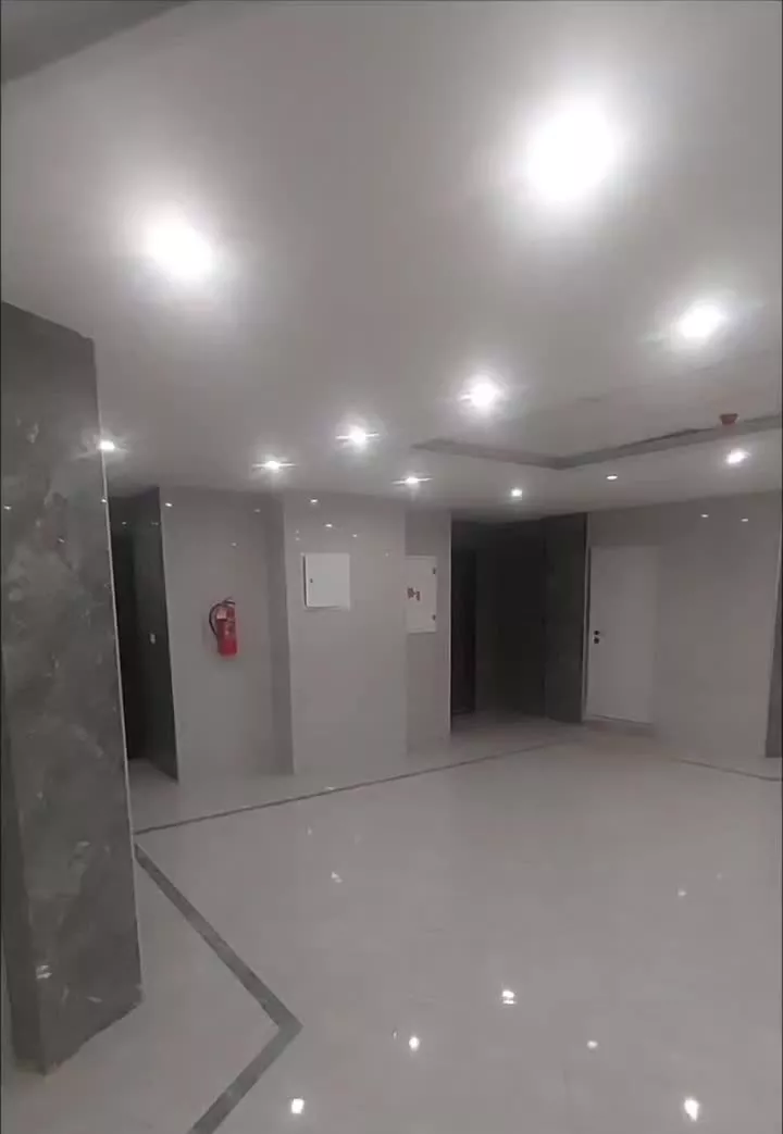 ۱۰۰ متر دو خواب فول