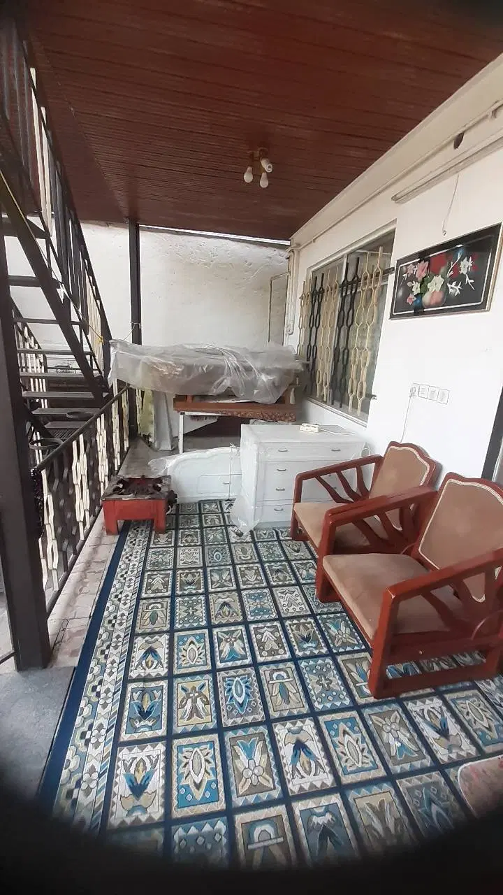 ویلایی کلنگی ۲ طبقه قابل سکونت فروشی