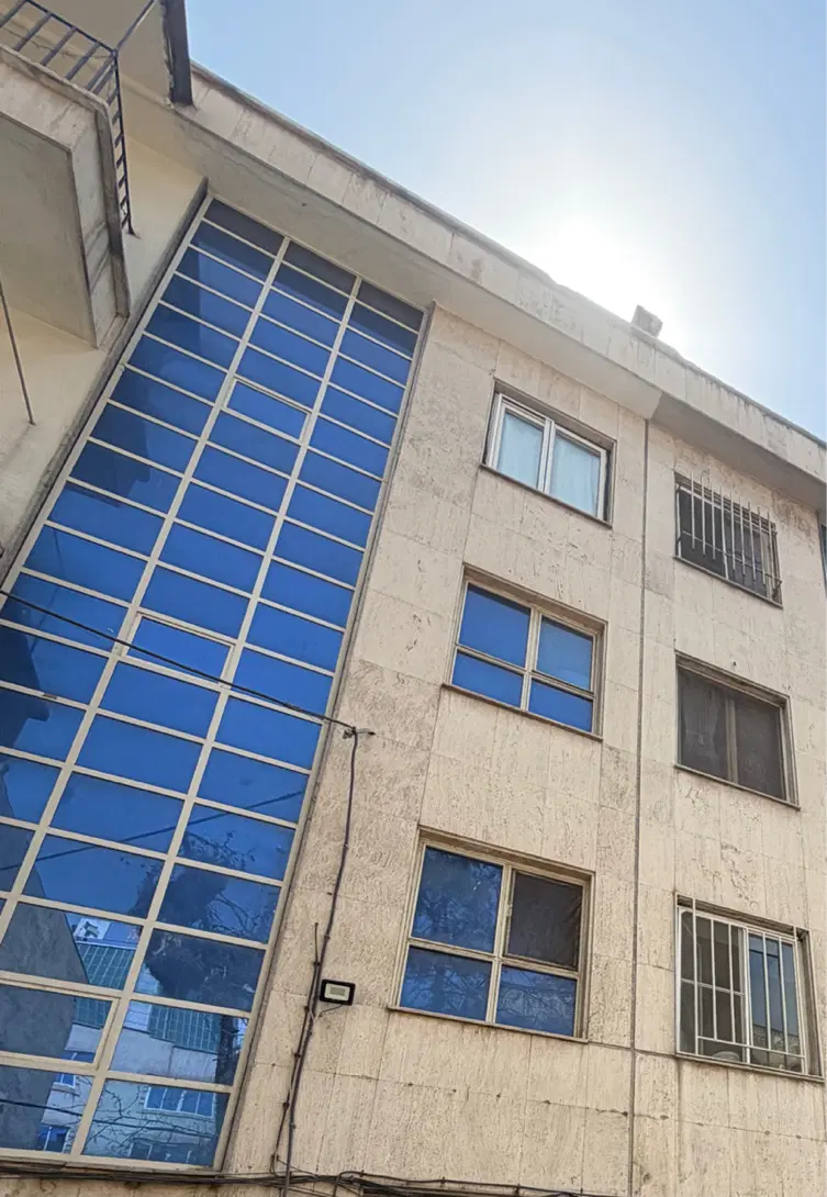 واحد ۱۶۰ متری ۳ خوابه مناسب سرمایه گذاری