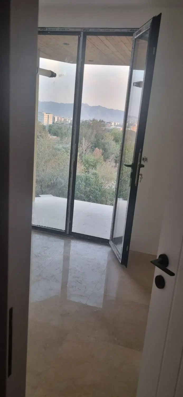 آپارتمان ۱۸۶ متری تک‌واحدی، ویژه خاص‌پسندان