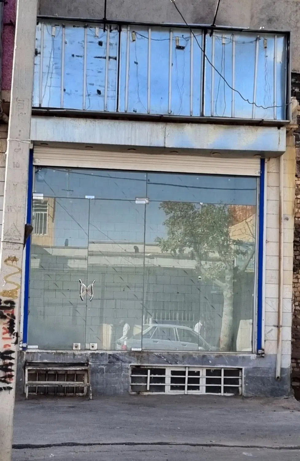 مغازه تجاری نبش بوعلی