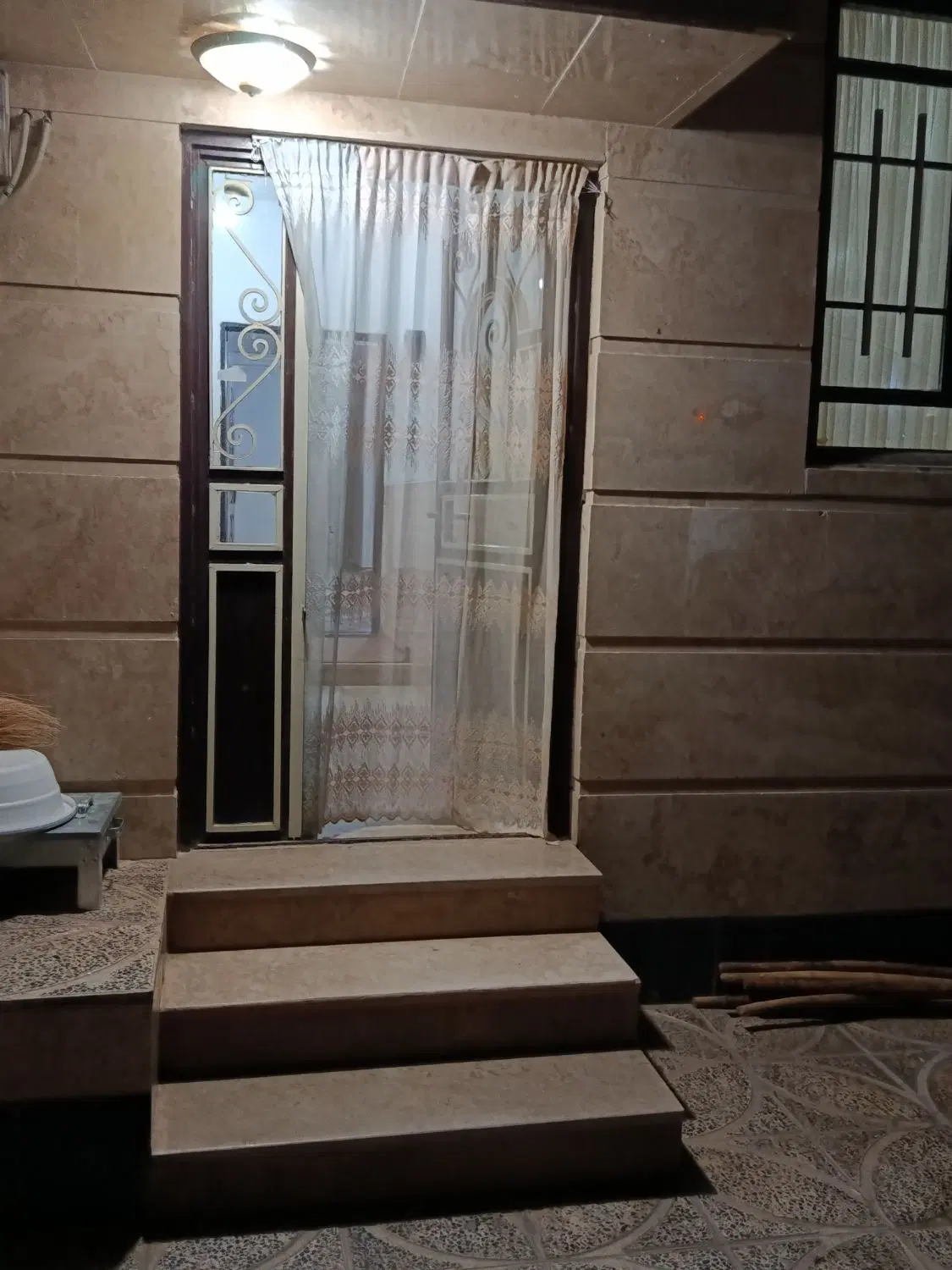 اجاره ساختمان در کاظم اباد.خیابان امام خمینی