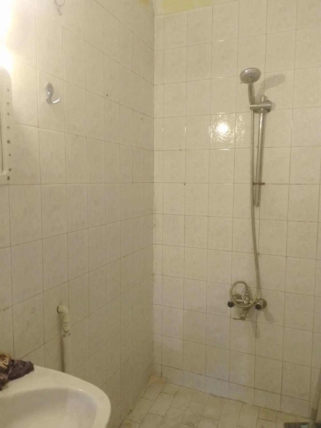 آپارتمان ۳۵ متری در خ خوش اجاره داده میشود