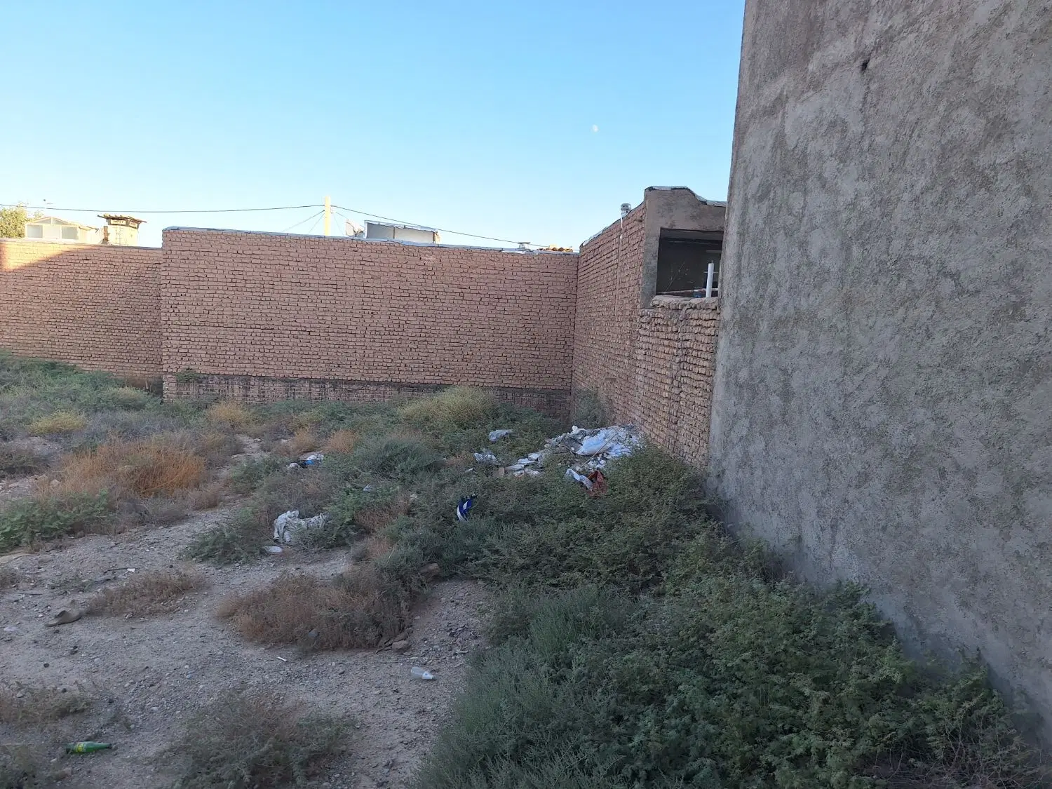 زمین مسکونی