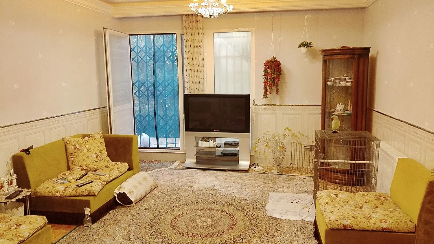 فروش آپارتمان ۷۸ متری ، اول فاز ۶ بالای چهاربانده