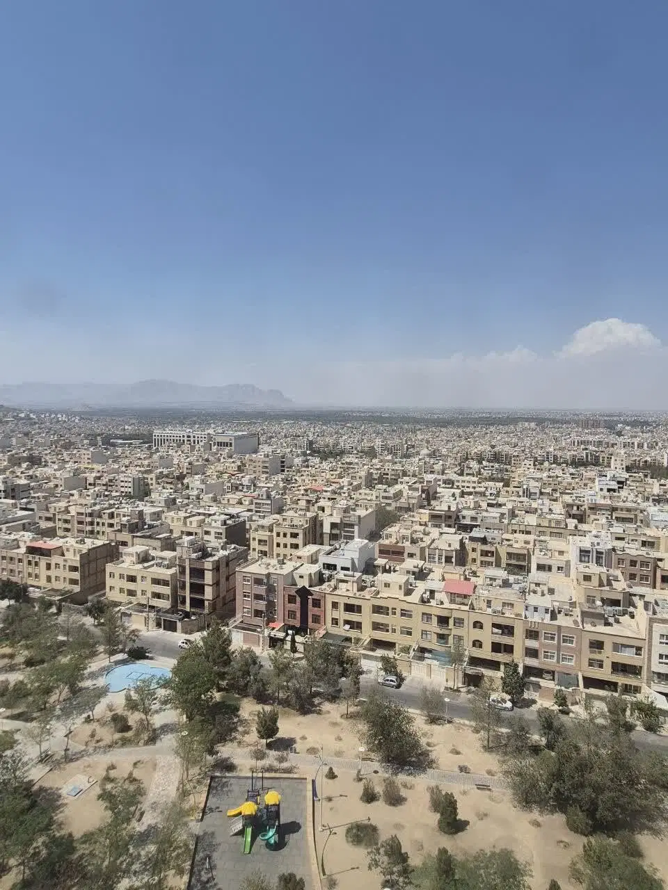 ۱۳۰متر نوسازصفر کلید_ سه‌خواب مستر_نورگیری دوطرفه