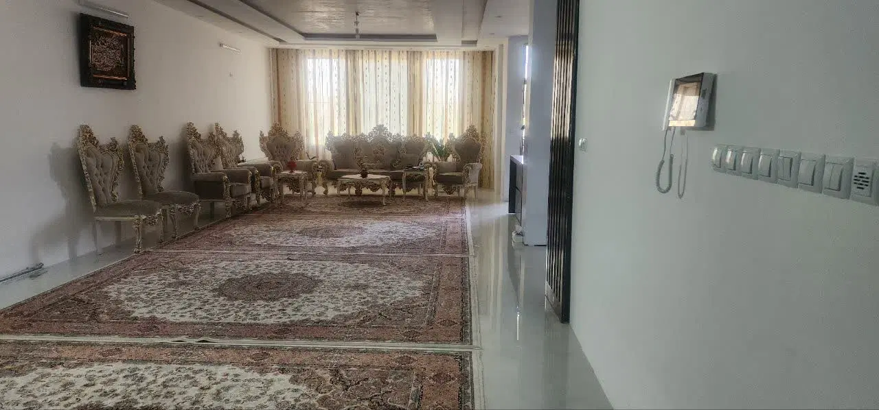 آپارتمان ۱۸۰متری تک واحدی
