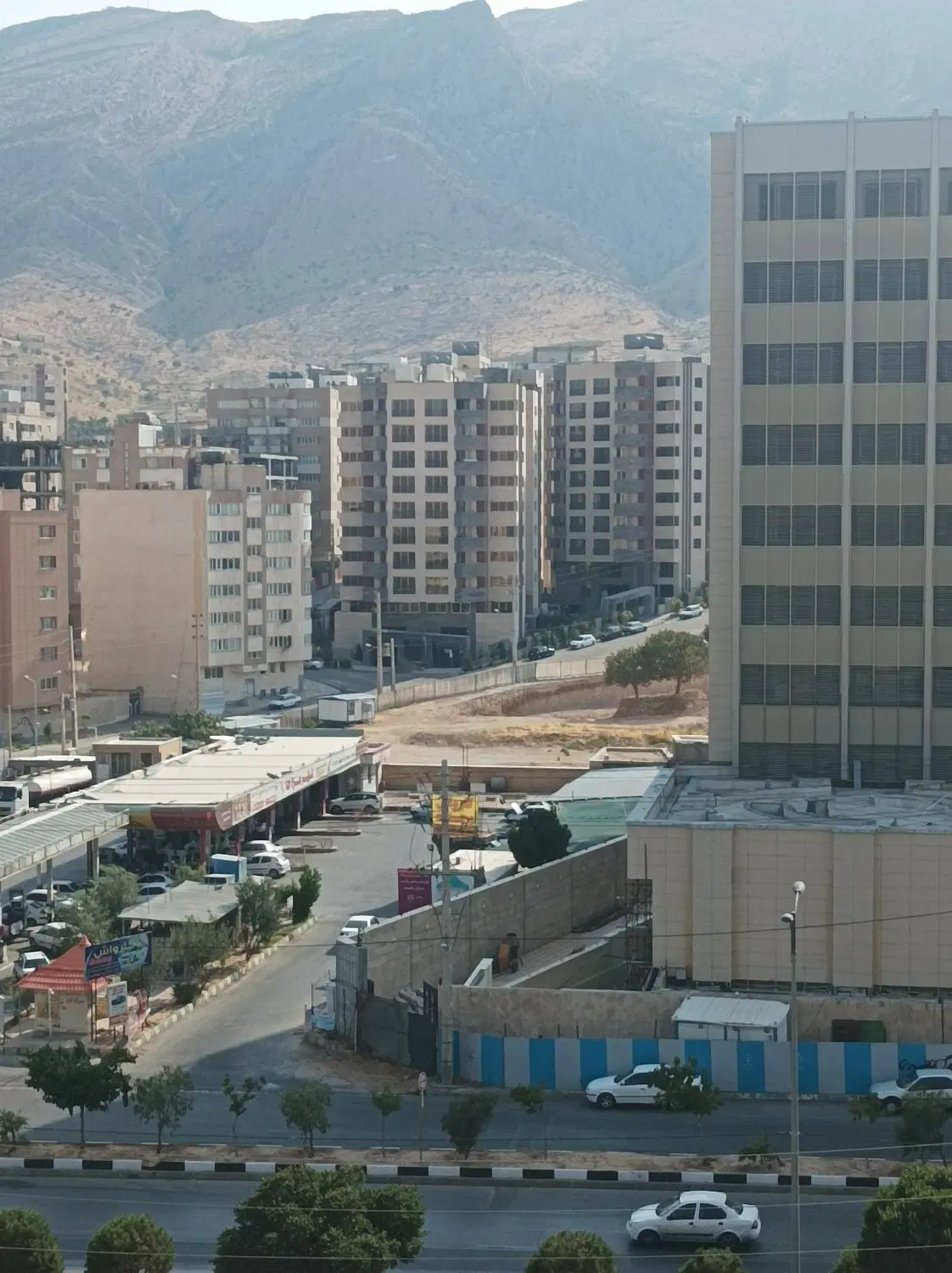 زمین 880متر تجاری مسکونی_سند ملکی_جهت ساخت