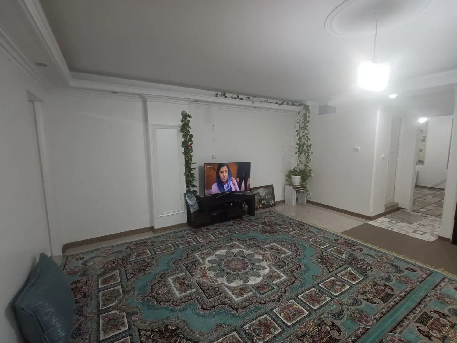 ۱۰۴ متر دو خواب پارکینگ دار