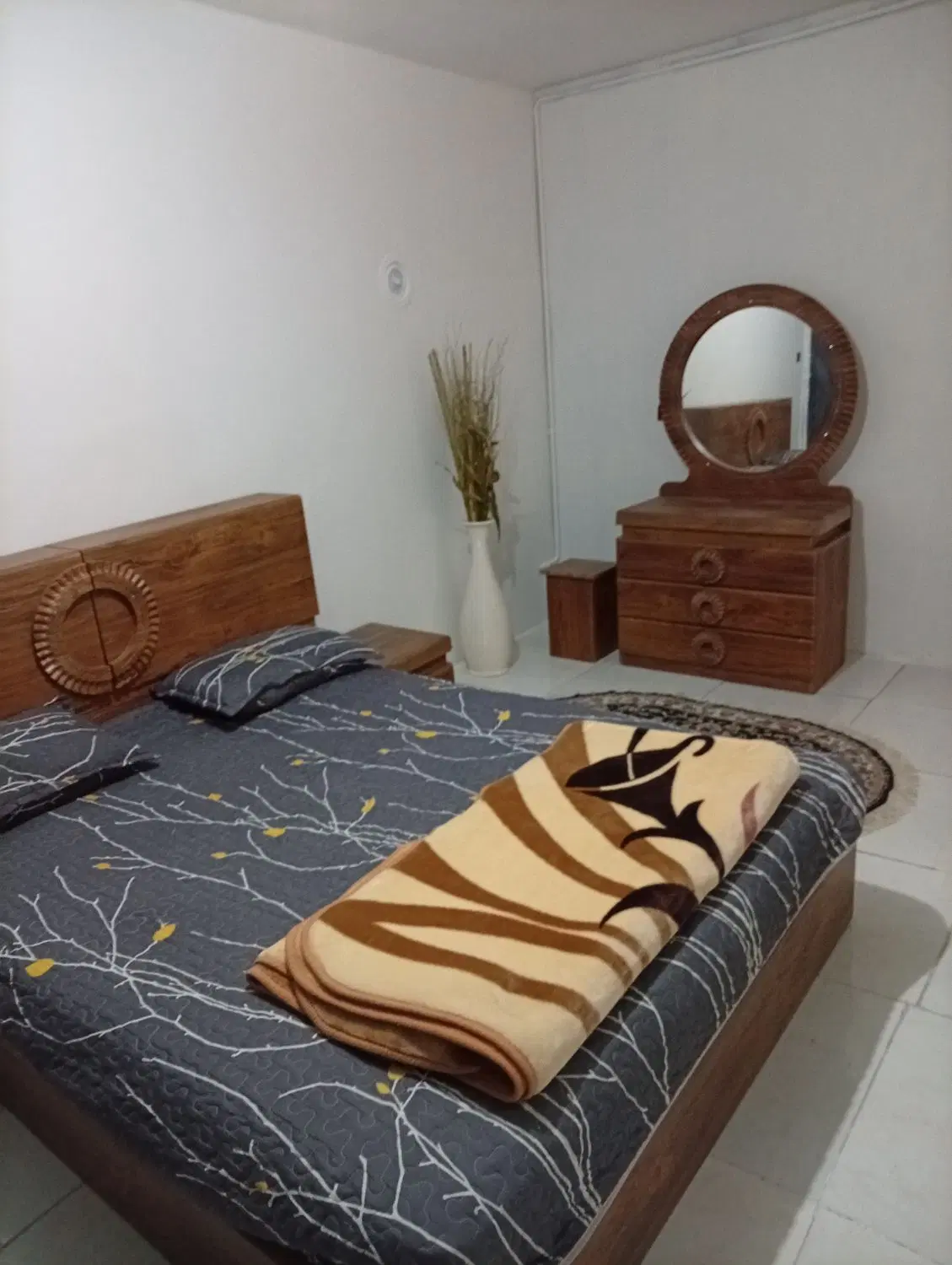 اجاره واحد مبله و مجهز در محدوده وکیل‌آباد