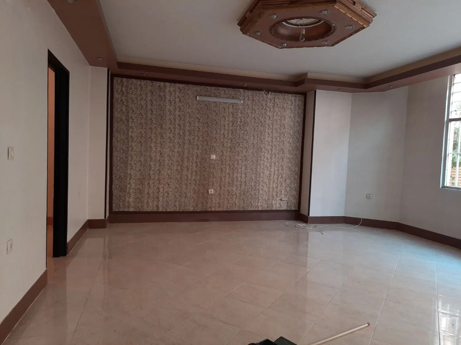 اجاره همکف حیاط اختصاصی