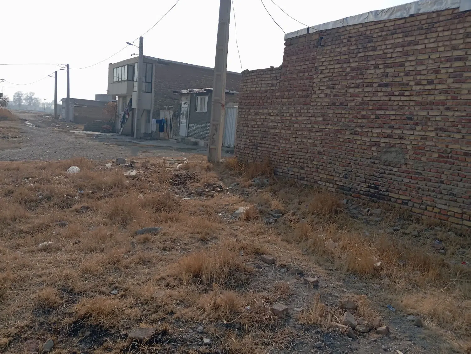 زمین در کوی دین پرست