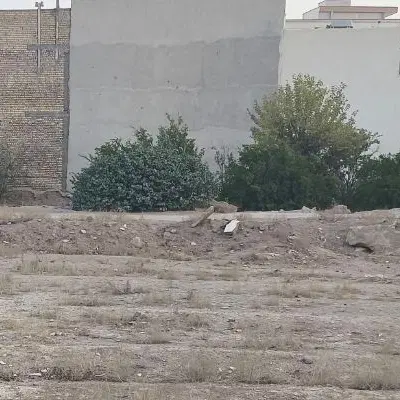 زمین ۲۳۰ بر ۱۷ شهریور کشاورز
