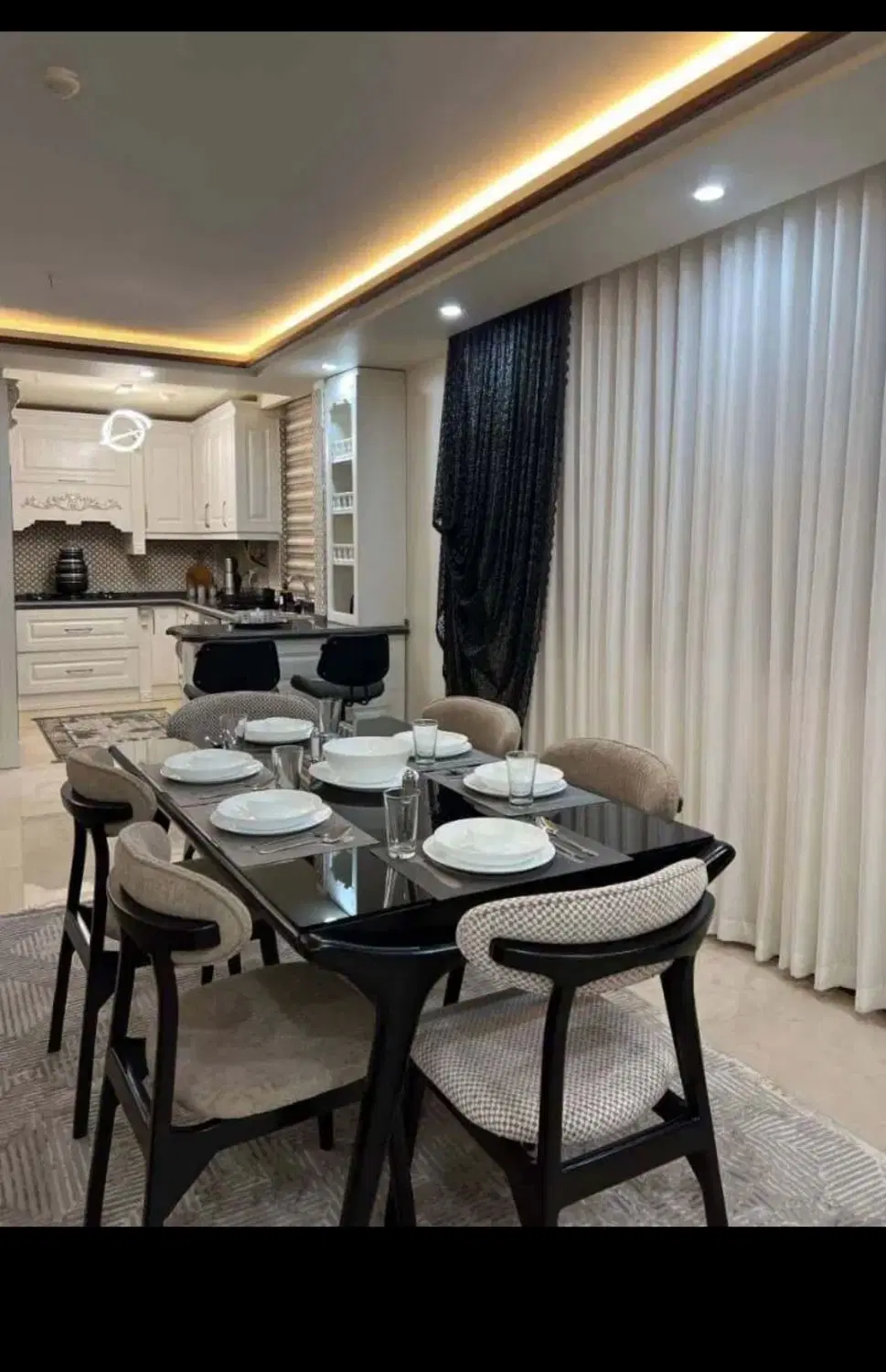 آپارتمان فوق لوکس