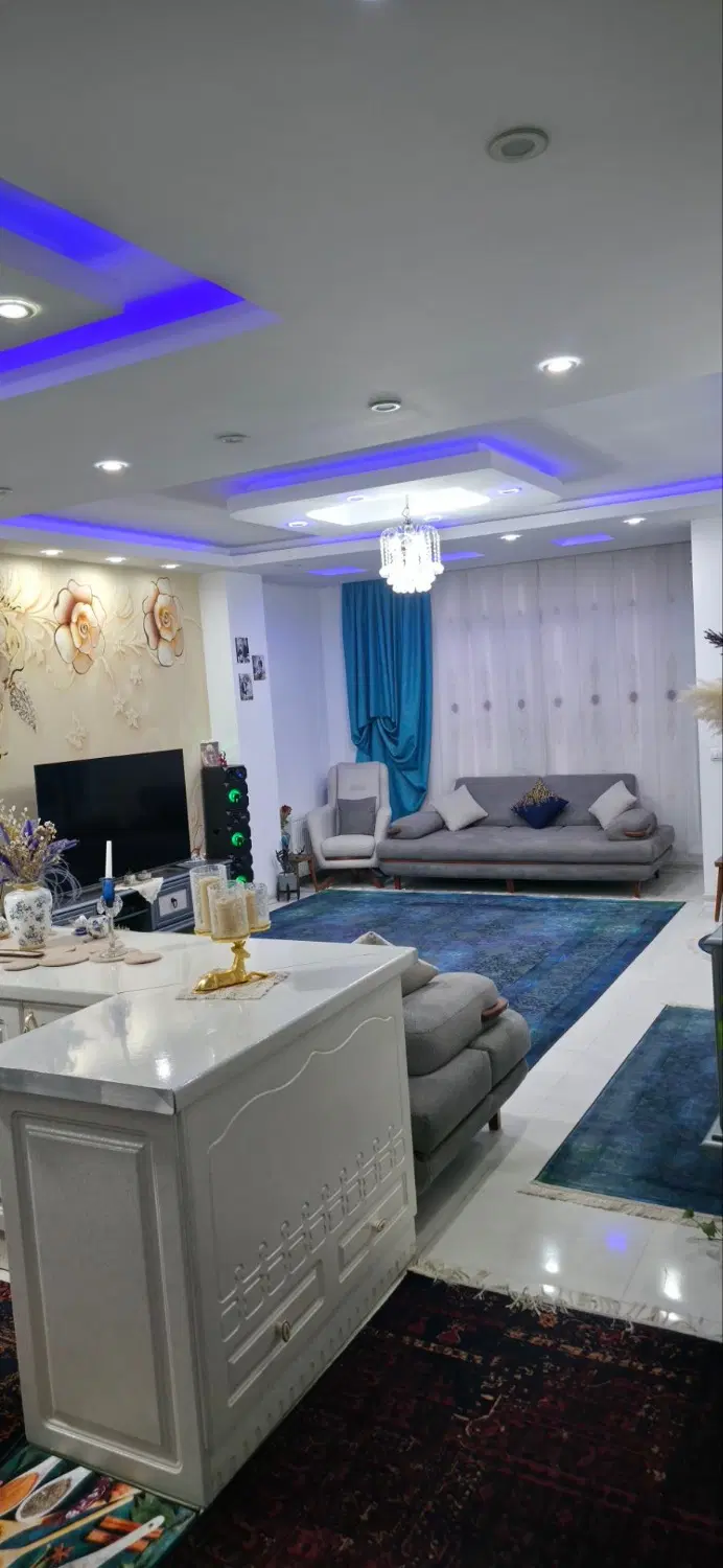 واحد۹۰متری جهاد نورگیری بسیار خوب