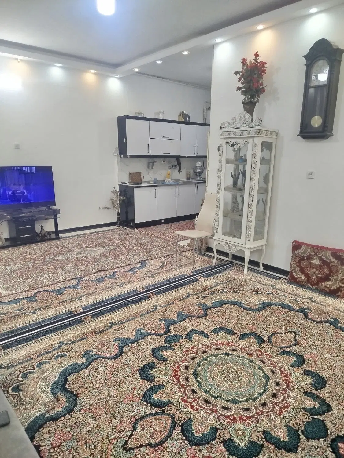 آپارتمان طبقه همکف نوساز خواجه ربیع مهر مادر