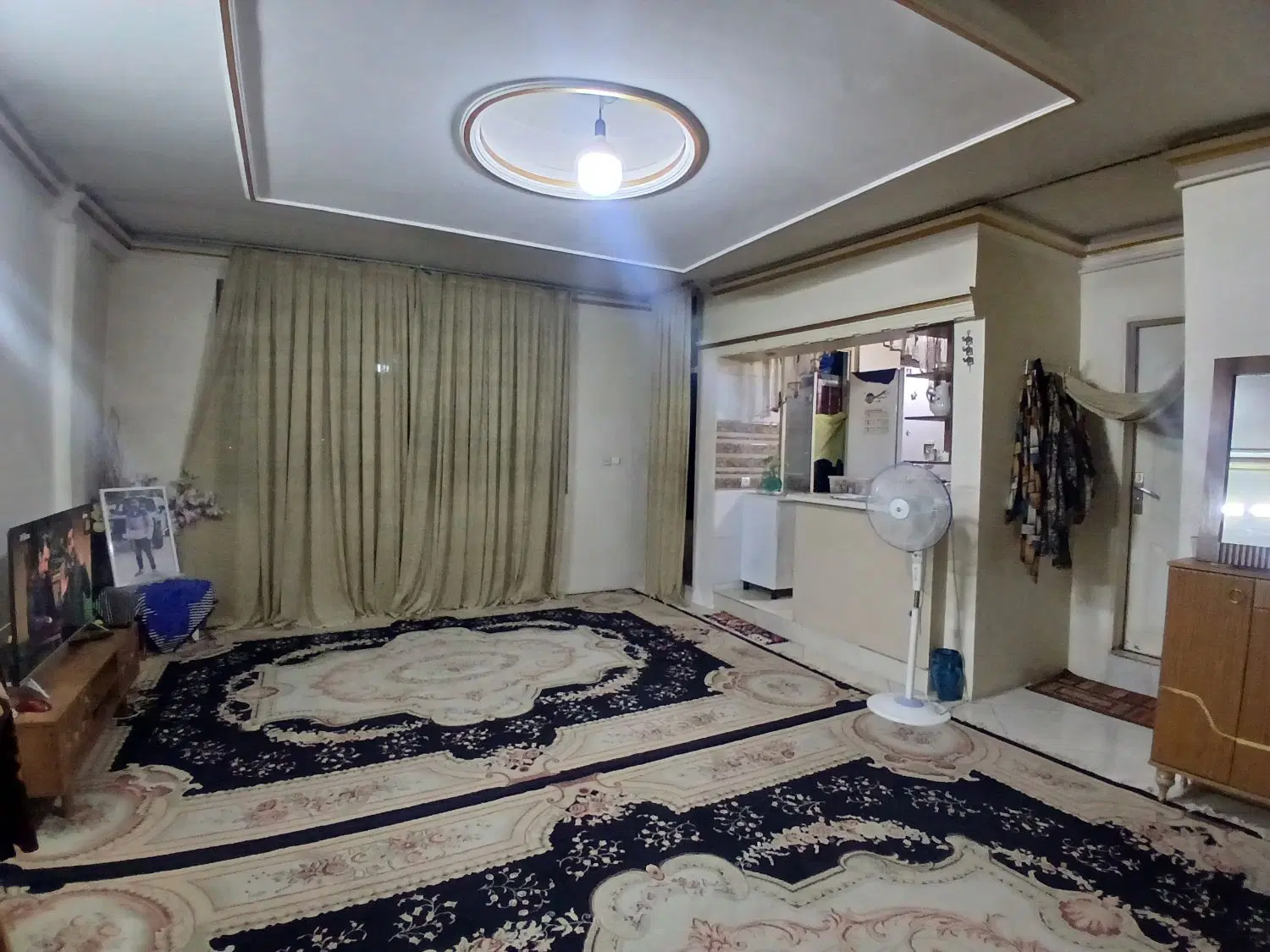 ۶۵ متر یک‌خوابه، آسانسوردار،رو ب نما