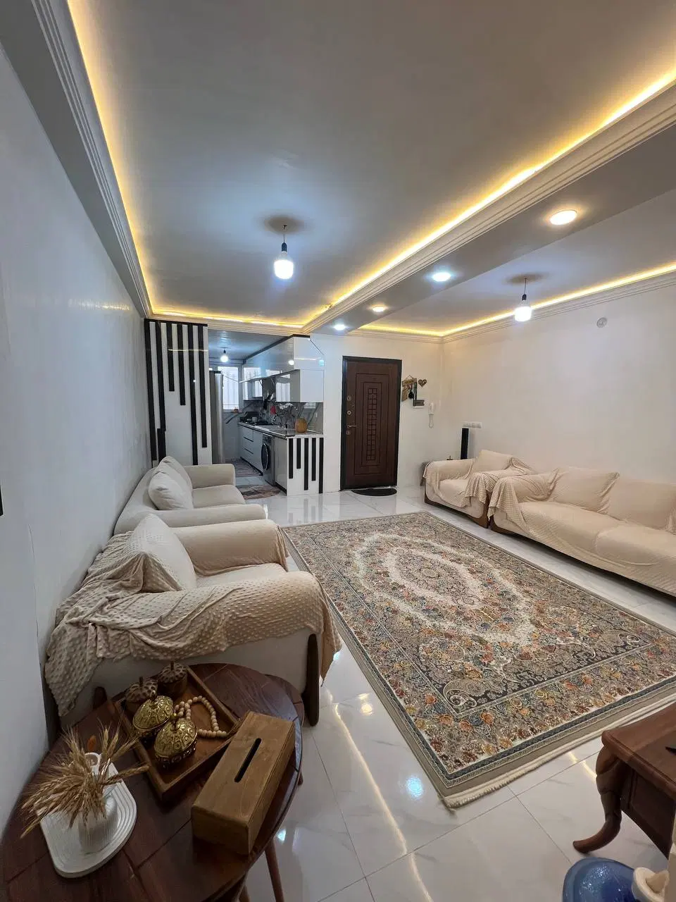 خانه طبقه همکف بازسازی شده فول