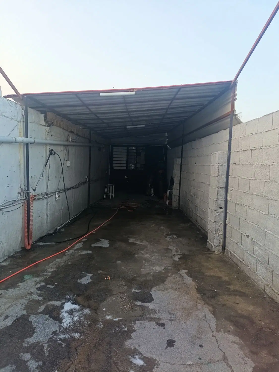 مغازه در پل آذربایجان
