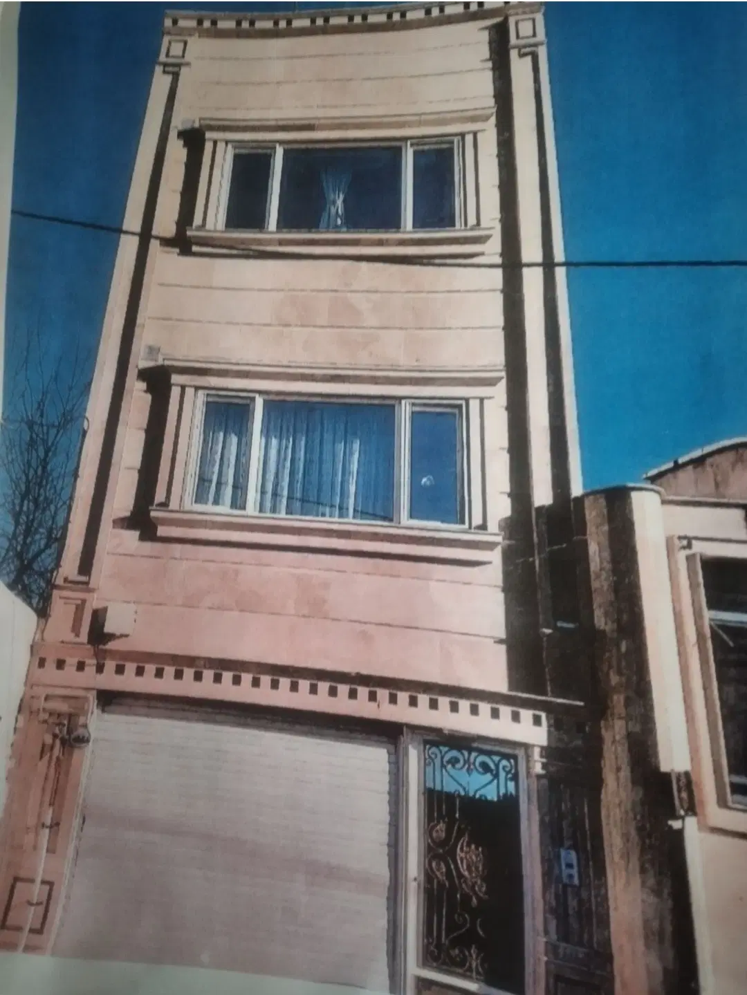 خانه ویلایی خیابان سعدی جنوبی .کوچه عزتی
