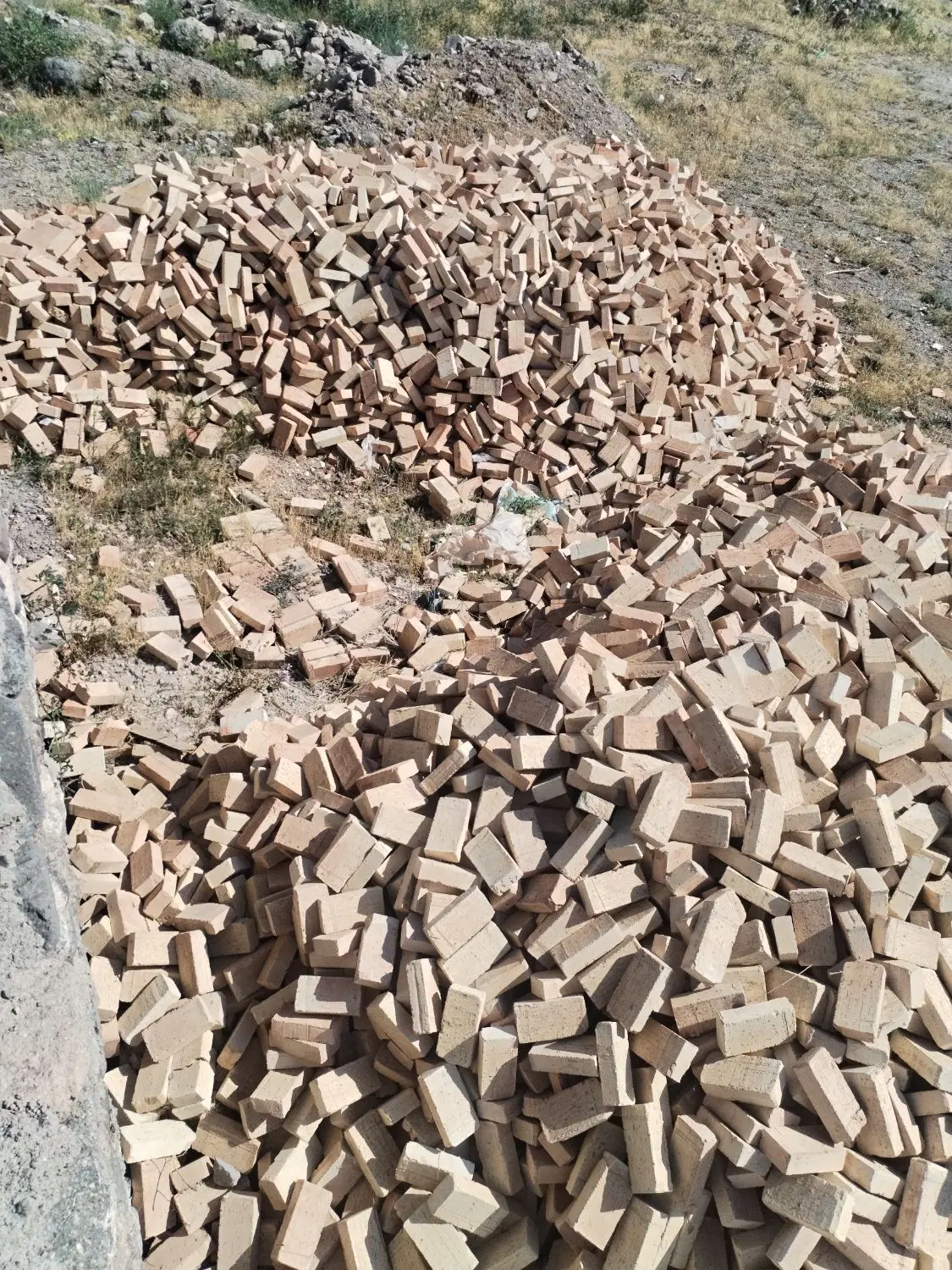 خانه نیم ساخت