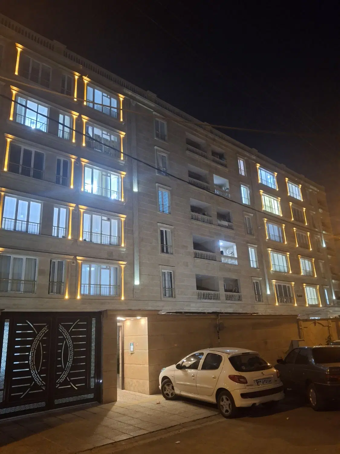 اپارتمان ۳خوابه وام دار
