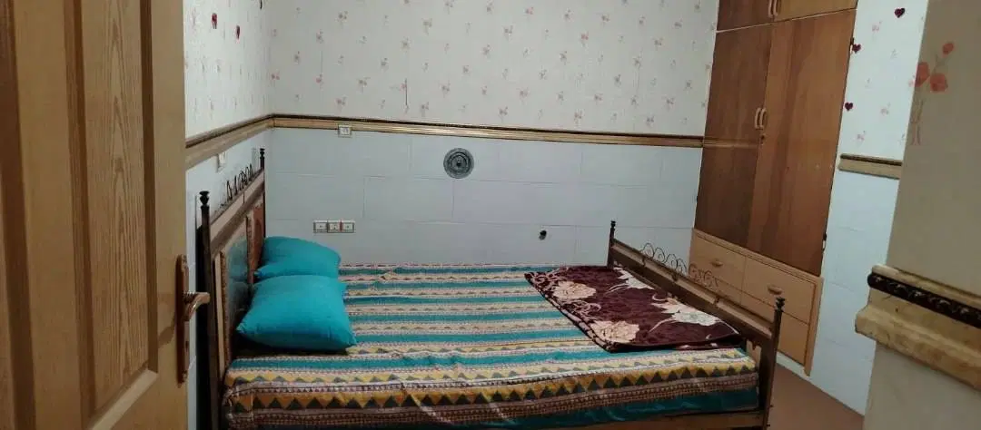 رهن و اجاره ای منزل ۲خوابه شیک و تمیز