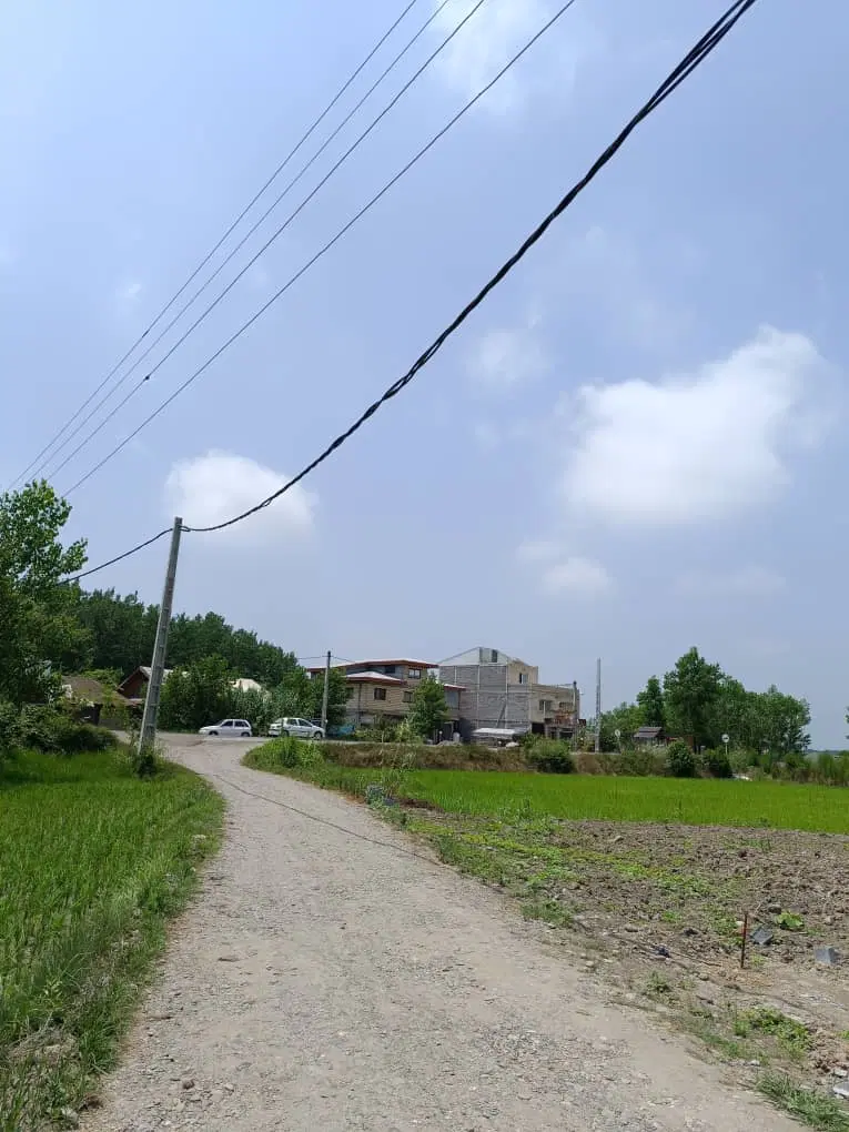 ۲۰۰متر زمین مسکونی بر اصلی