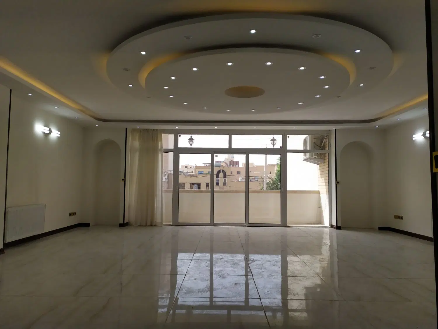 آپارتمان ۱۵۰ متری دوخواب سالن بسیار بزرگ خ رباط