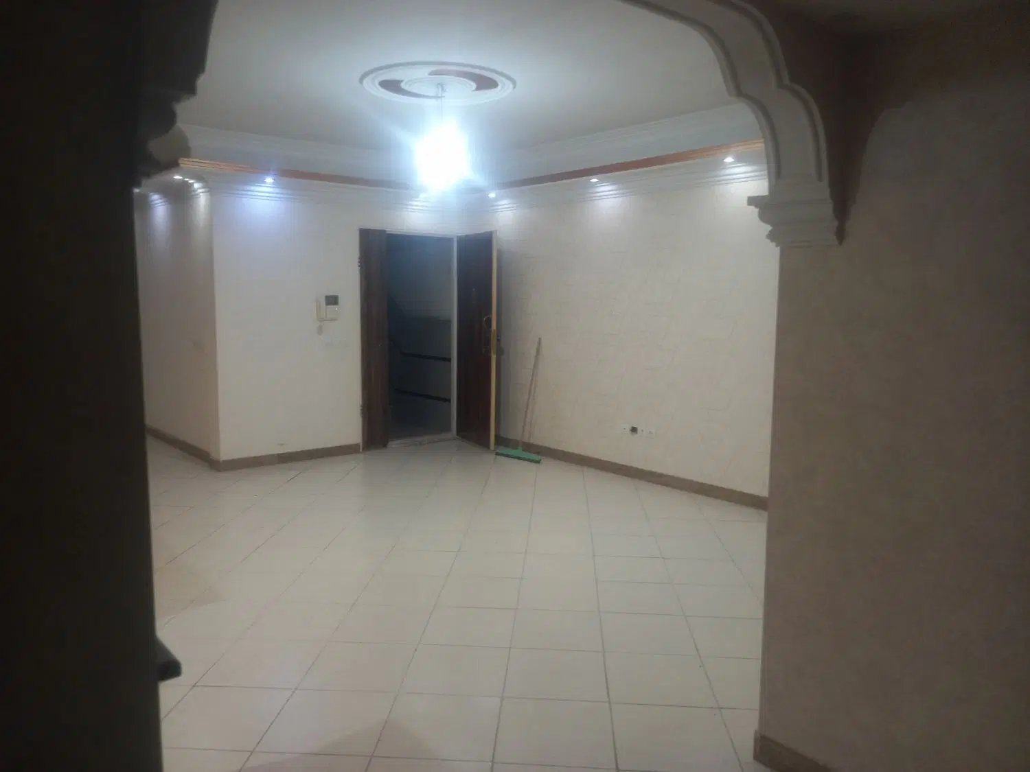 اجاره ملک_مسکونی_بلوار باهنر_۱۱۰ متر