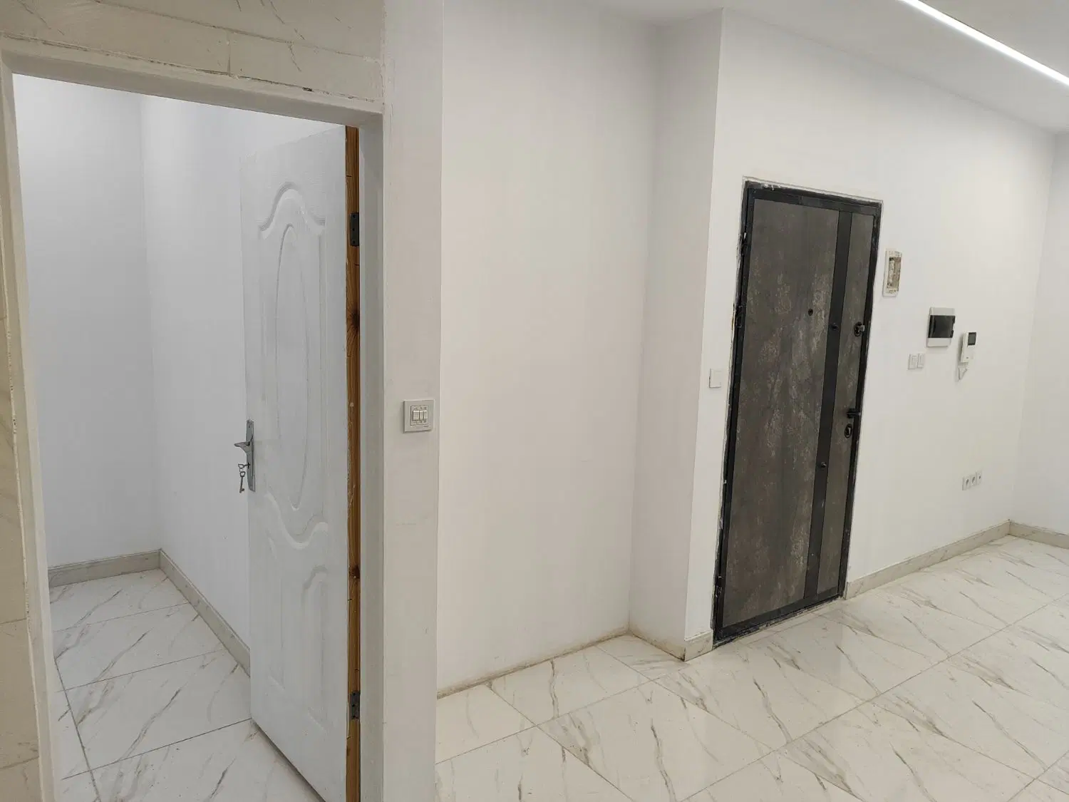 ۴۳ متری تکواحدی نوساز با پارکینگ