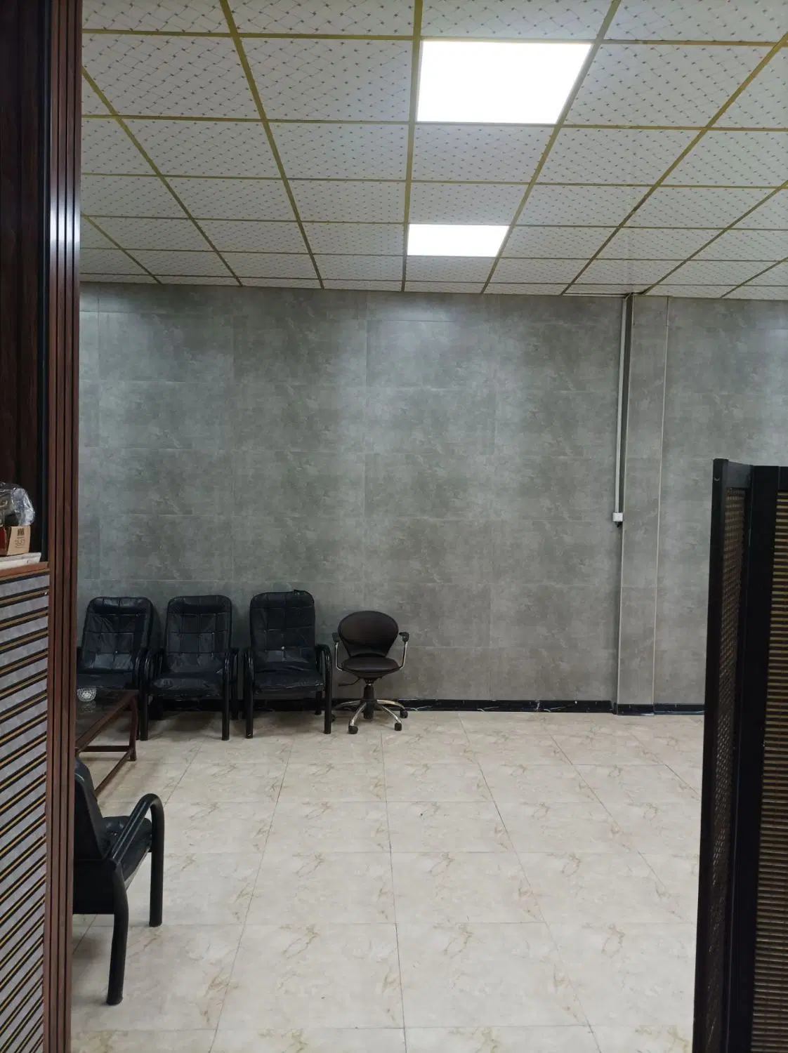 مغازه ۷۰متری پشت خیابان اصلی معاوضه دارم