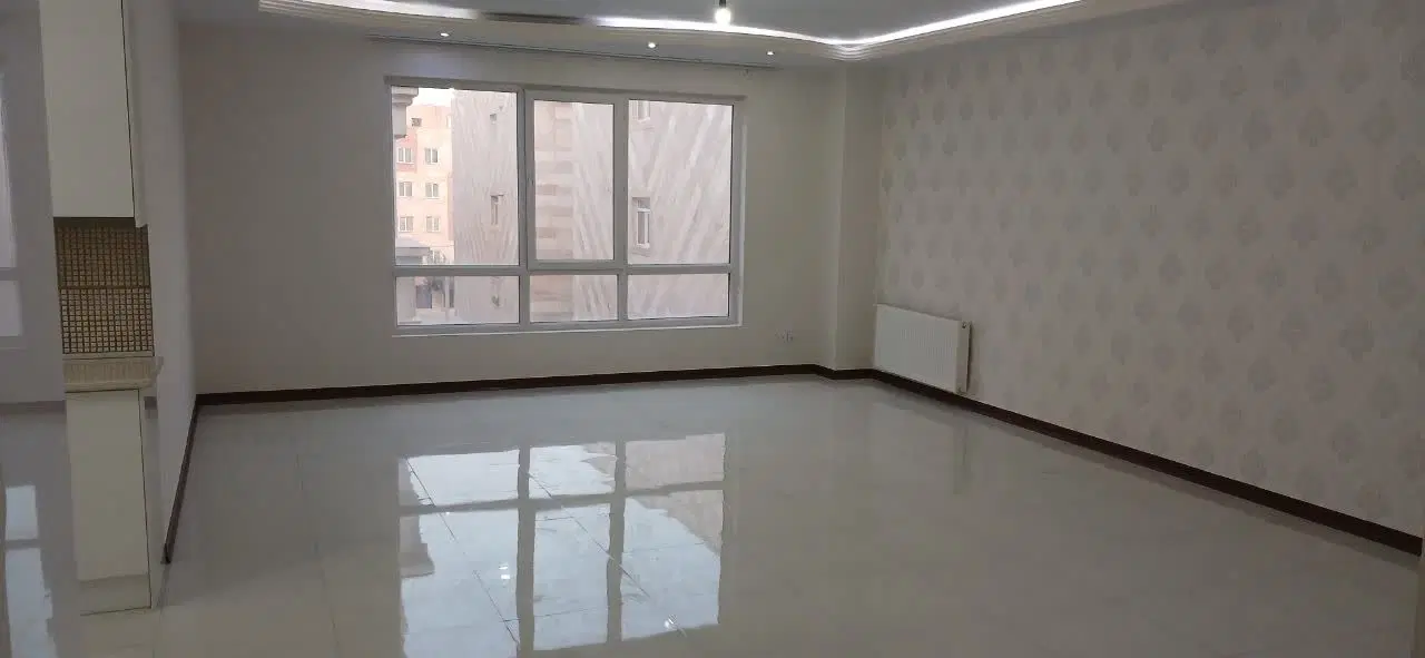 آپارتمان۱۱۲ متری.نورگیر عالی.۸واحدی