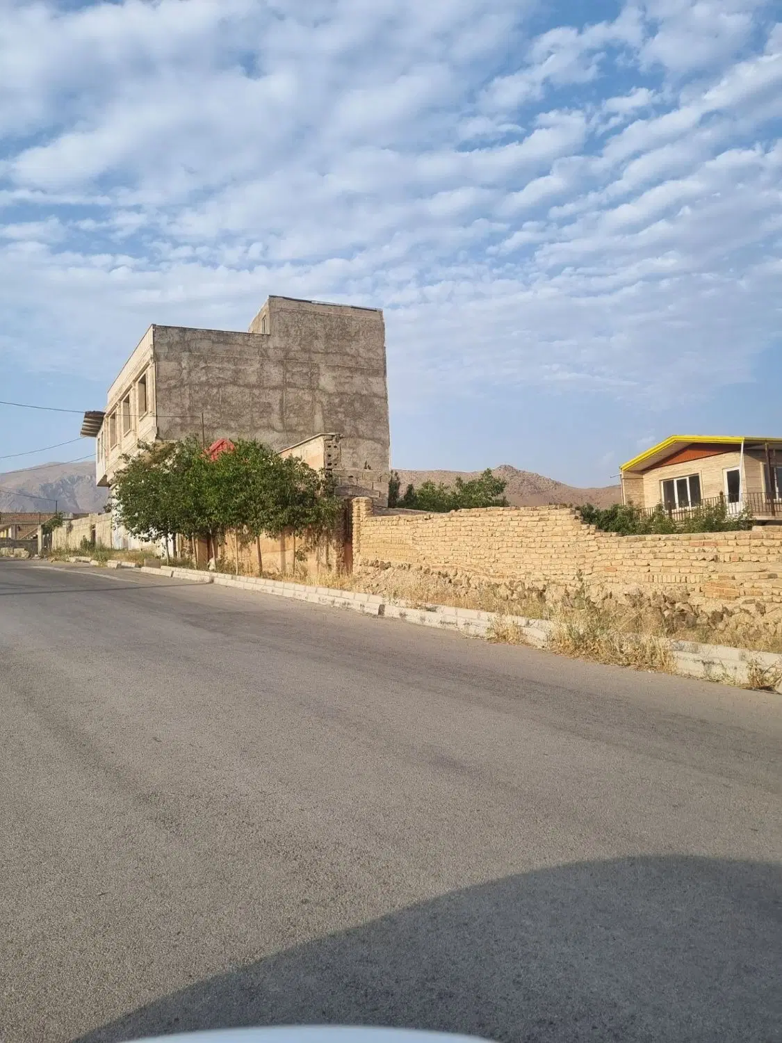 زمین ۲۰۴ متری در آبیک بالا