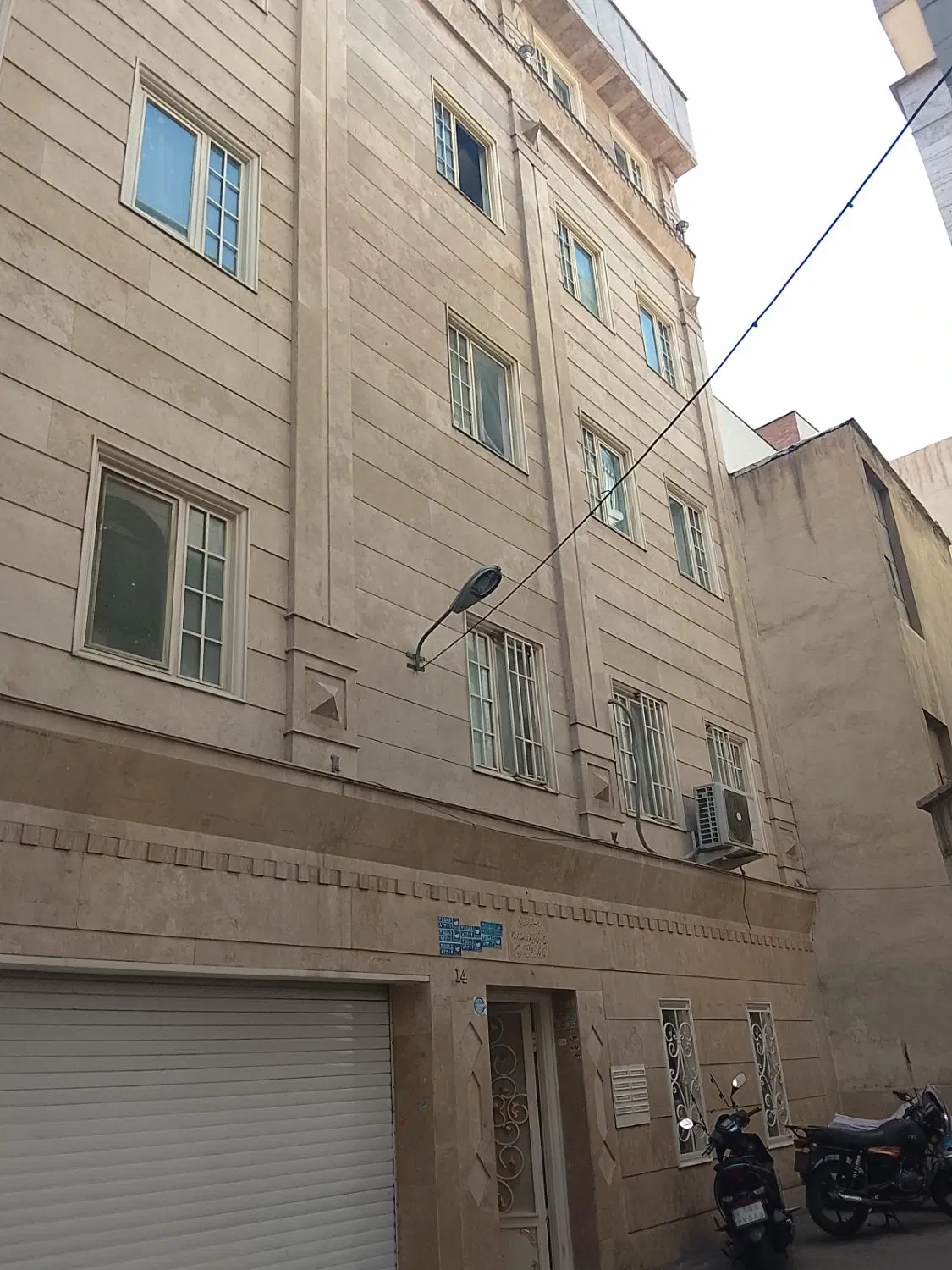 آپارتمان ۵۲ متری با پارکینک سندی